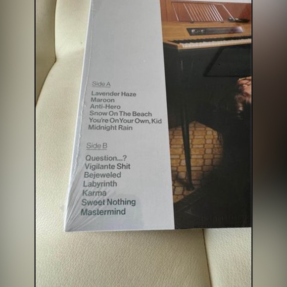 Taylor Swift - Midnights [Jade Green Edition Vinyl] LIMITED EDITON - Picture 2 of 7